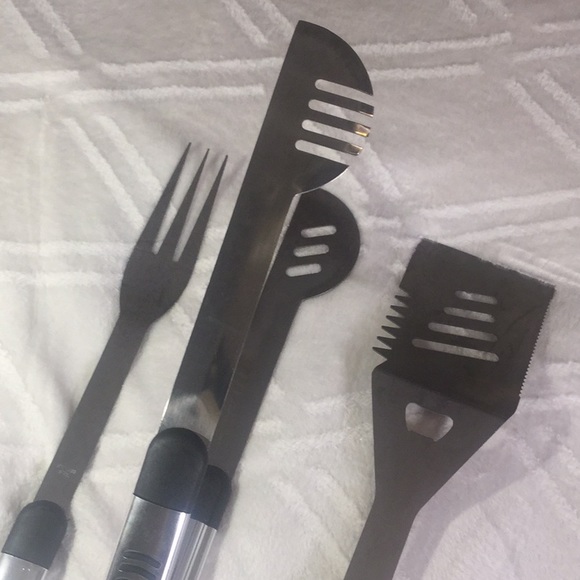 🆕 4 Pc Stainless Steel Grill Tool Set - Picture 3 of 5